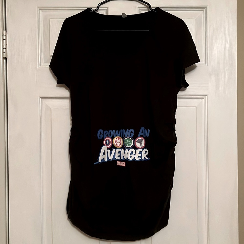 Growing An Avenger black maternity shirt